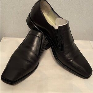 Kenneth Cole New York Black Slip-On Loafers